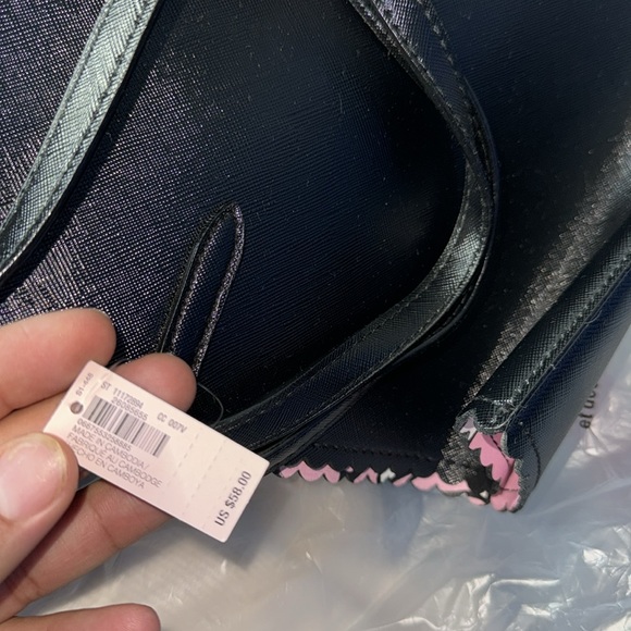 NWT Vs Bombshell Tote - Picture 5 of 6